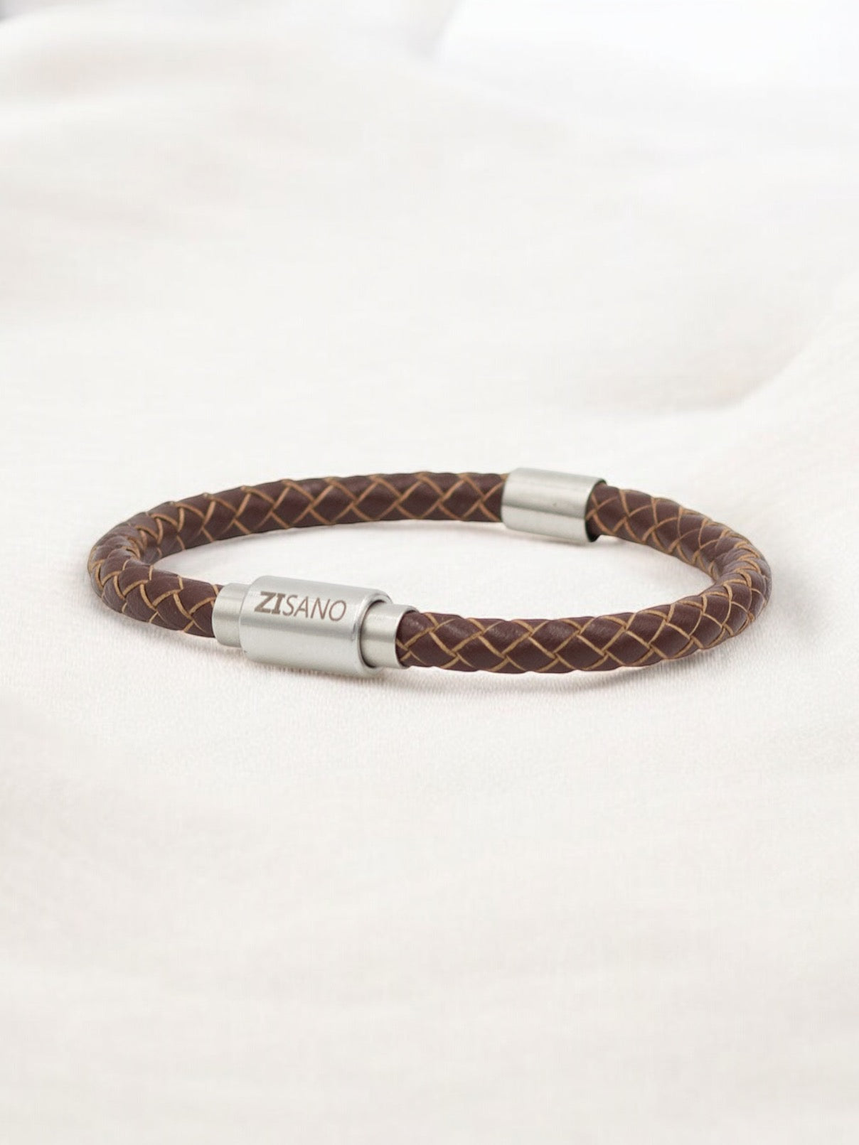 Lederarmband mit integrierter Frequenztechnologie