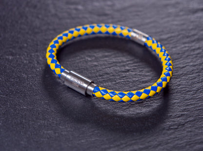 Lederarmband mit integrierter Frequenztechnologie