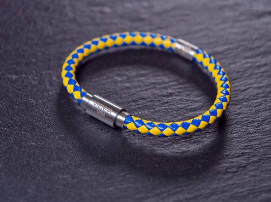 Lederarmband mit integrierter Frequenztechnologie