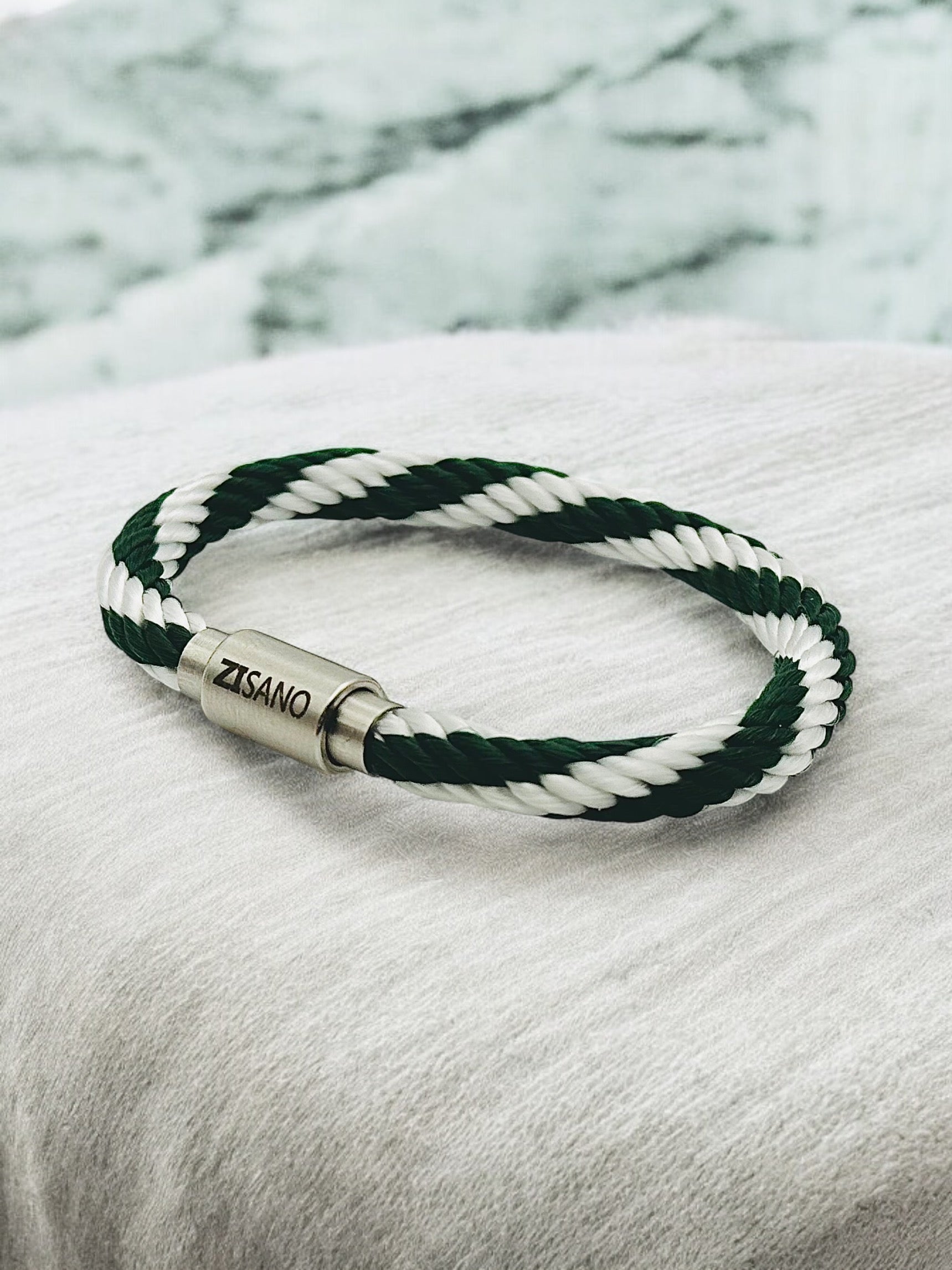 Segeltauarmband mit integrierter Frequenztechnologie