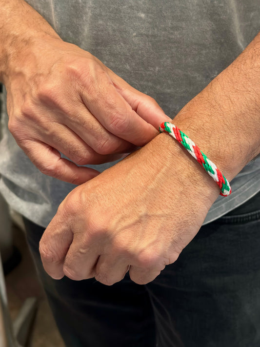 Segeltauarmband mit integrierter Frequenztechnologie