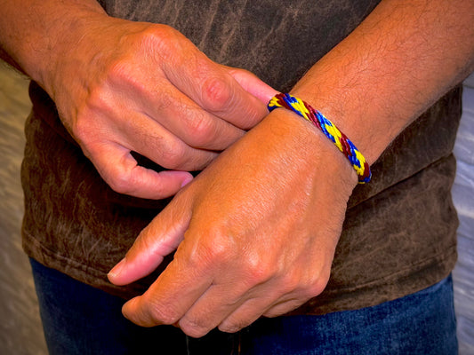 Segeltauarmband mit integrierter Frequenztechnologie