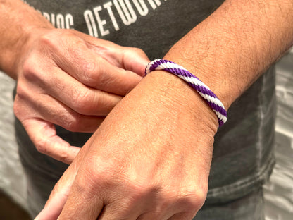 Segeltauarmband mit integrierter Frequenztechnologie