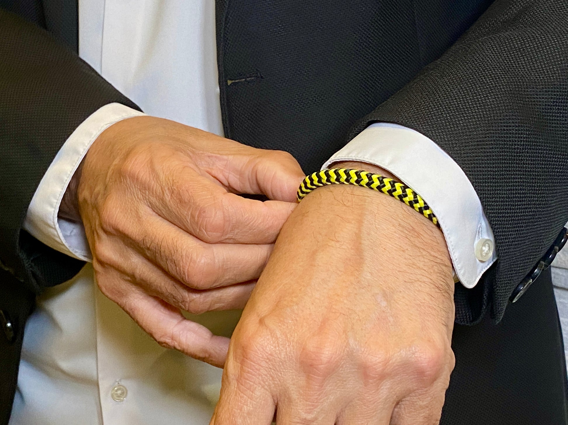Segeltauarmband
Edelstahl
Magnetverschluss
Chevron
Schwarz
Gelb